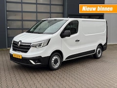 Renault Trafic - 2.0 D 130pk L1H1 - stoelverwarming - camera - trekhaak - geen airco