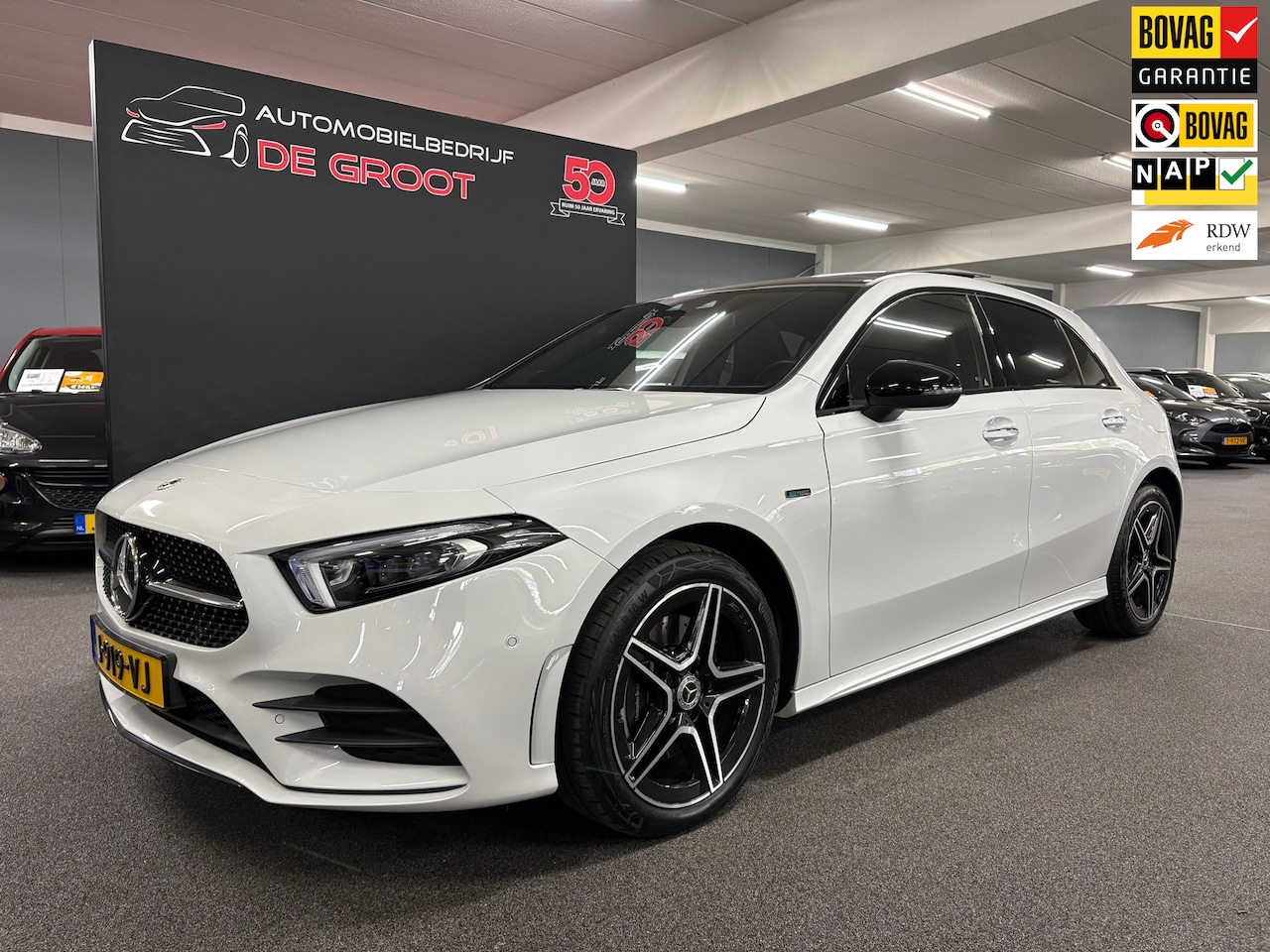 Mercedes-Benz A-klasse - 250 e Business Solution AMG Limited 250 e Business Solution AMG Limited / Pano - AutoWereld.nl