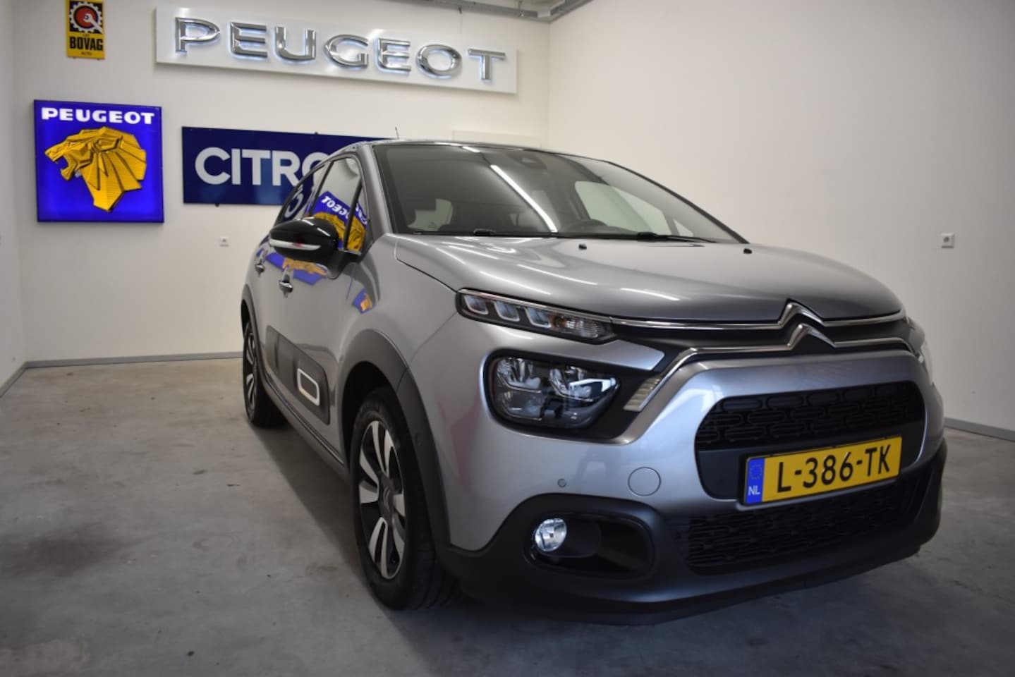 Citroën C3 - 1.2 PureTech Automaat Business 110 Pk. - AutoWereld.nl