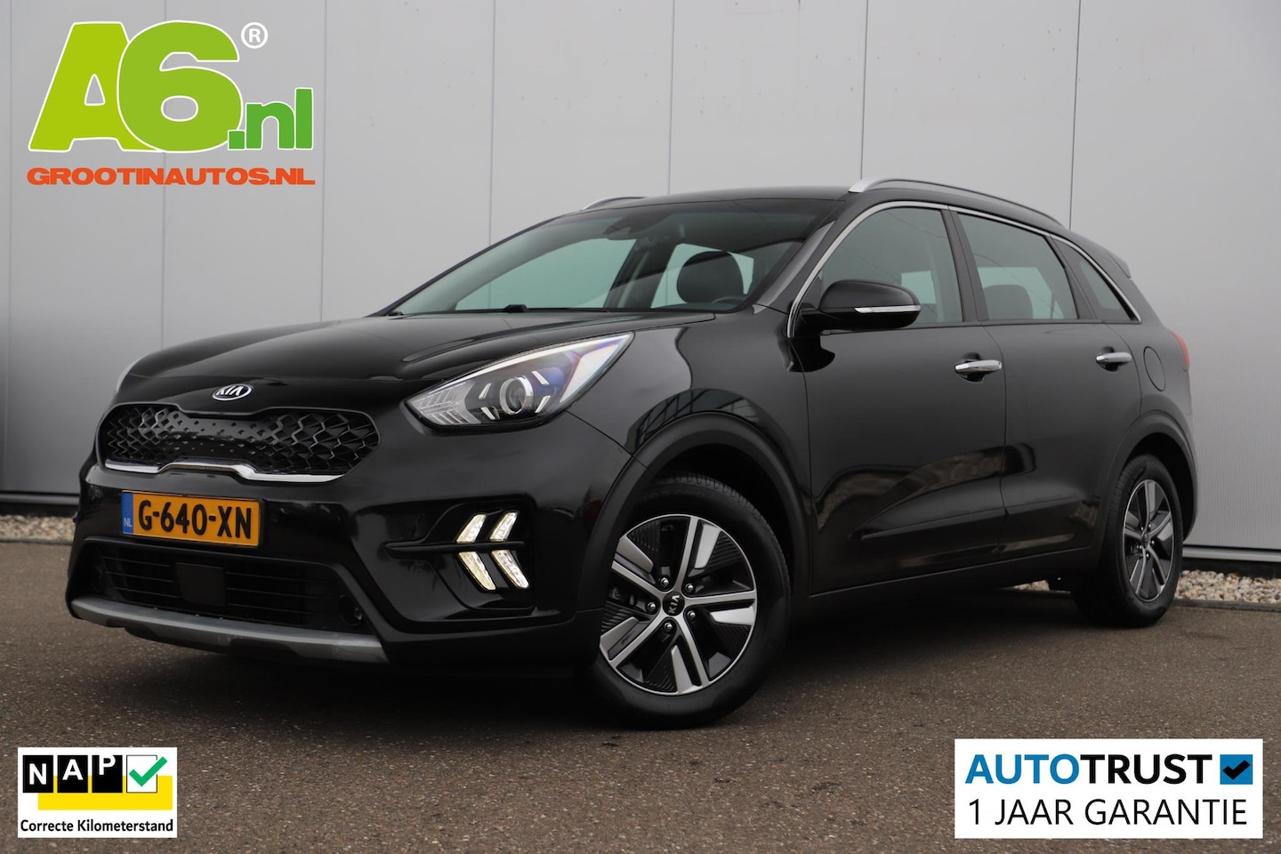 Kia Niro - 1.6 GDi Hybrid DynamicLine Trekhaak Half Leder Navigatie Achteruitrijcamera - AutoWereld.nl