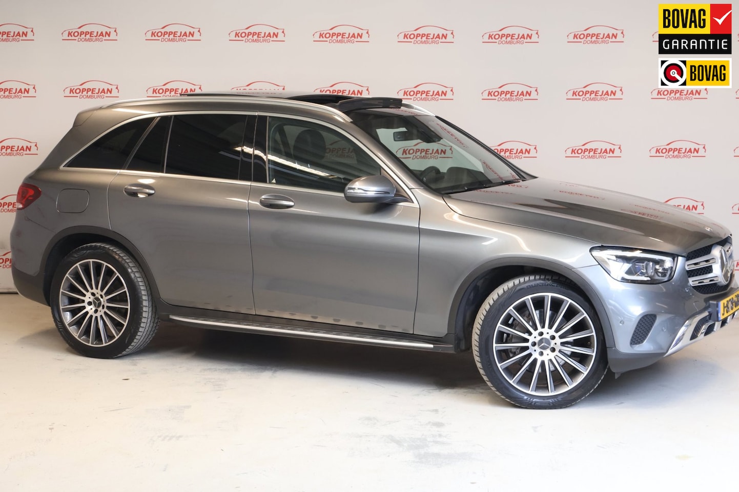 Mercedes-Benz GLC-klasse - 200 4MATIC Premium Plus 200 4MATIC Premium Plus, Panodak, Trekhaak, Carplay, Dealer OH, - AutoWereld.nl