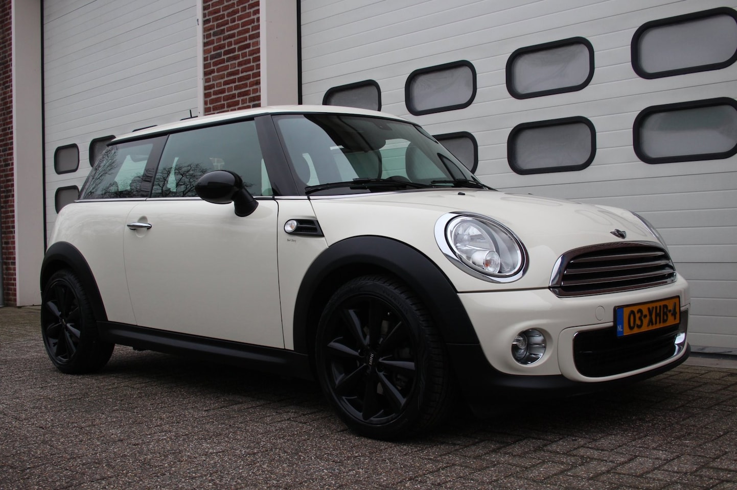 MINI One - Mini 1.6 Business Line * Airco / Navi / Bluetooth * - AutoWereld.nl