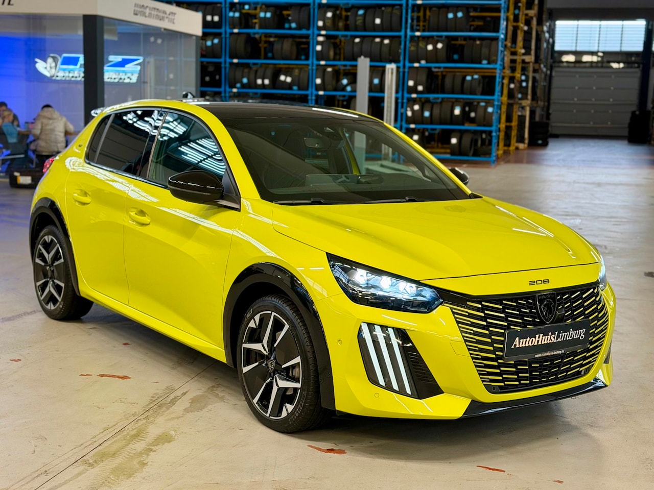 Peugeot 208 - Hybrid 100 e-DCS6 GT|Camera|Alcantara|CarPlay|Nieuwstaat|1e Eigenaar - AutoWereld.nl