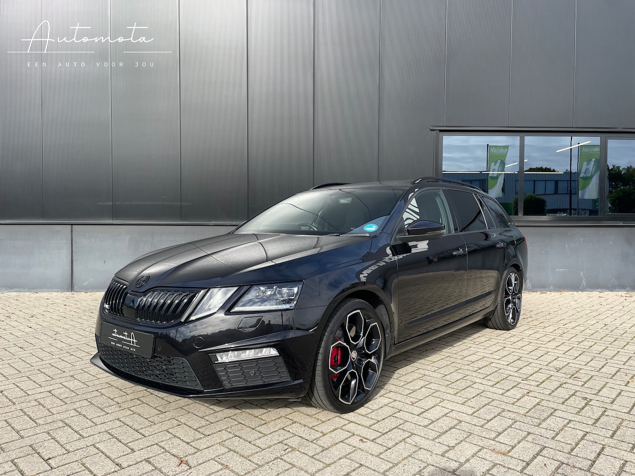 Skoda Octavia Combi - 2.0 TSI RS 245 Business 300pk & 420nm / Dsg / Glascoating / Topstaat - AutoWereld.nl