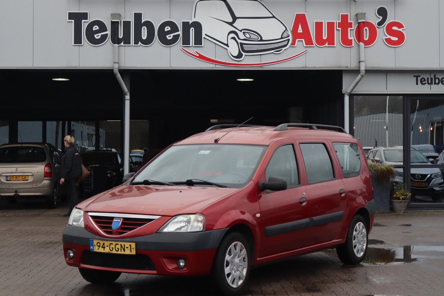 Dacia Logan MCV - 1.6-16V Lauréate 7p. Airco, 7 Persoons, Elektrische ramen, Trekhaak - AutoWereld.nl