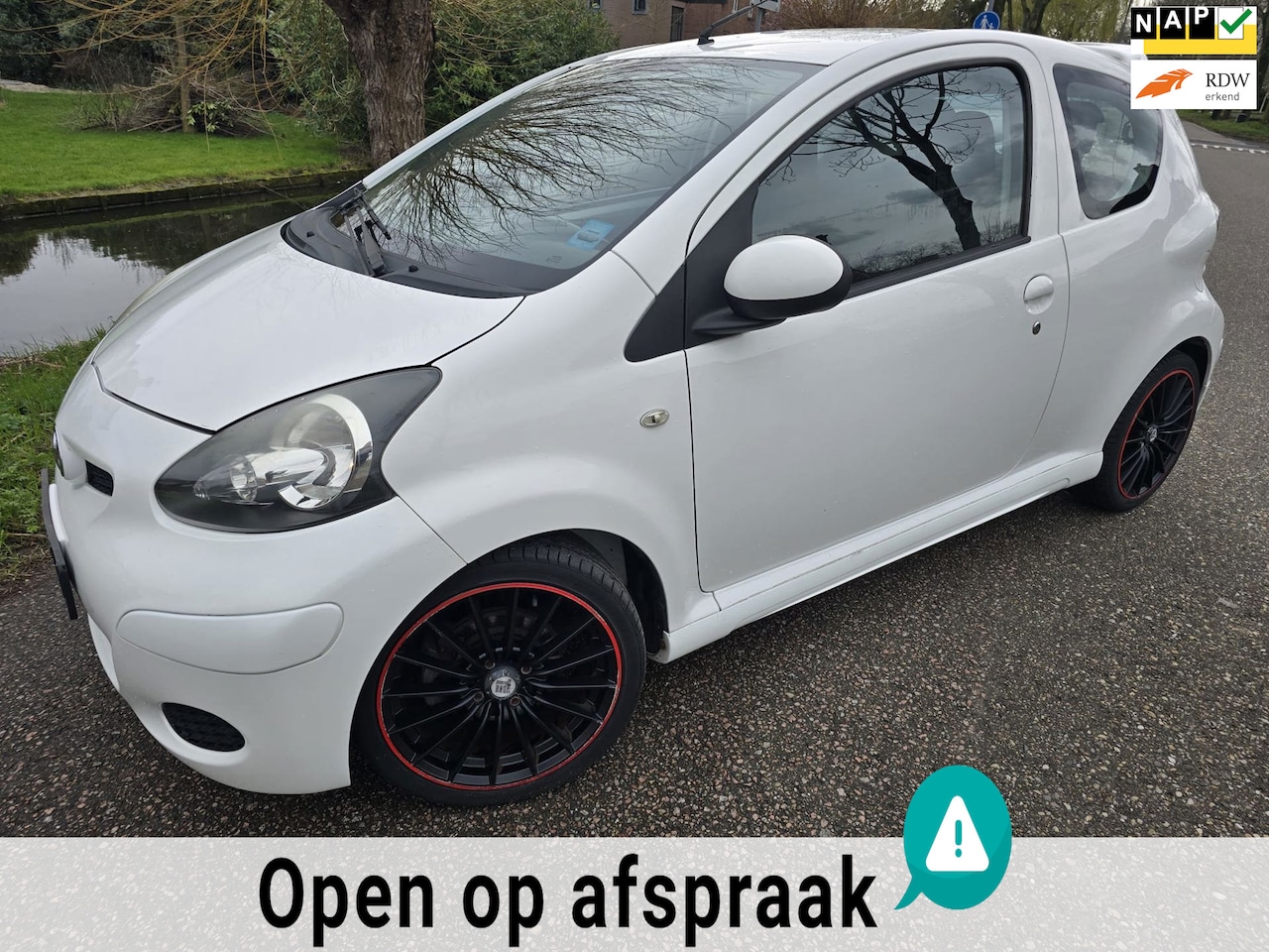 Toyota Aygo - 1.0-12V Comfort Sport/Airco/Apk 01-2027 - AutoWereld.nl
