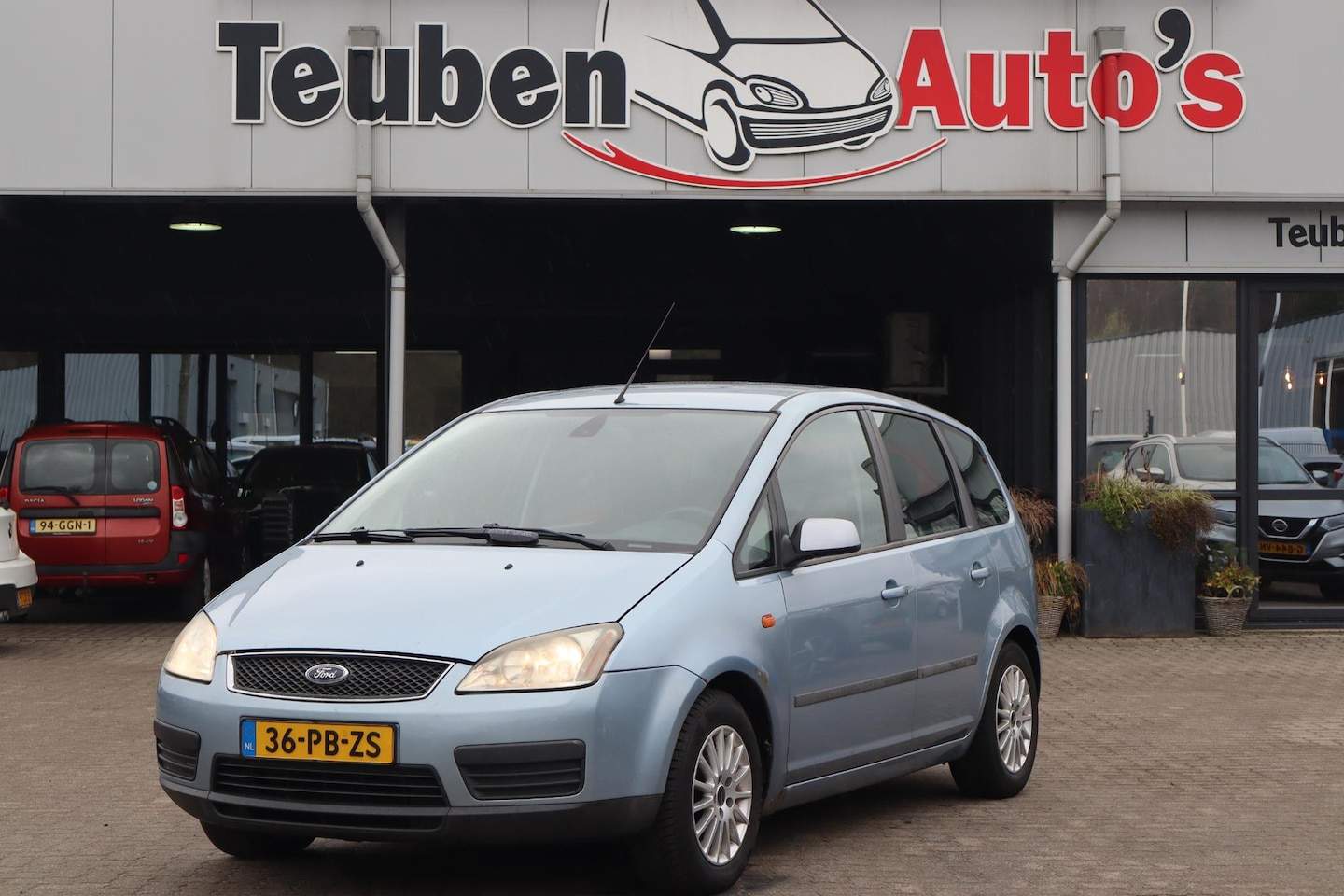Ford Focus C-Max - 1.8-16V First Edition Airco, Trekhaak, Navigatie, Radio cd speler, Cruise control - AutoWereld.nl