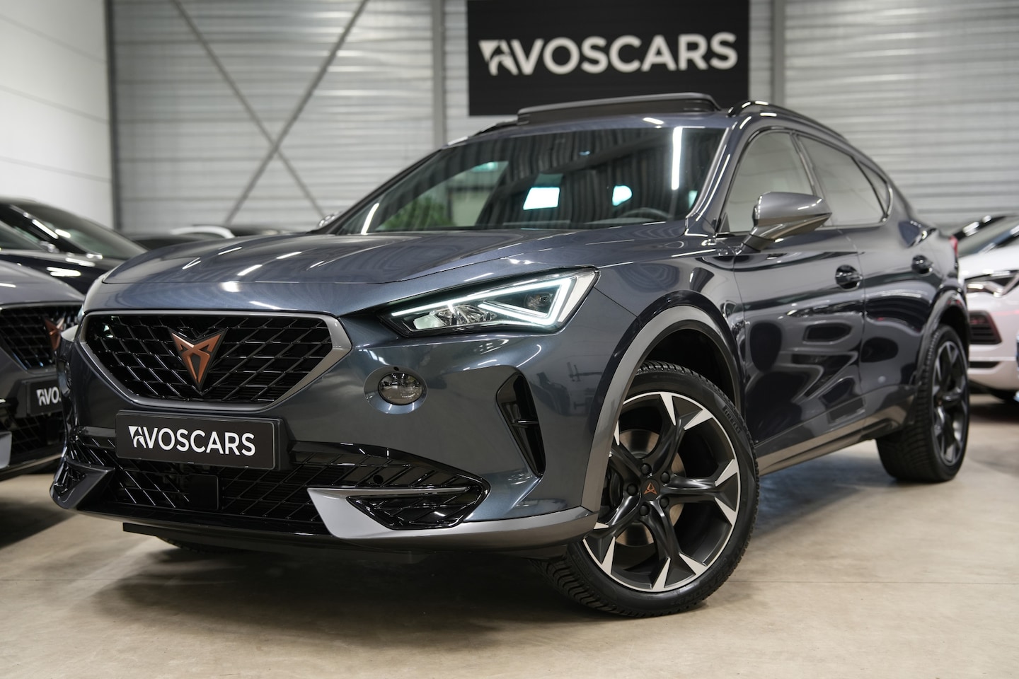 CUPRA Formentor - 1.5 TSI * Pano - Trekhaak - 19" - Beats - Keyless - ACC - Blind Spot - App * - AutoWereld.nl