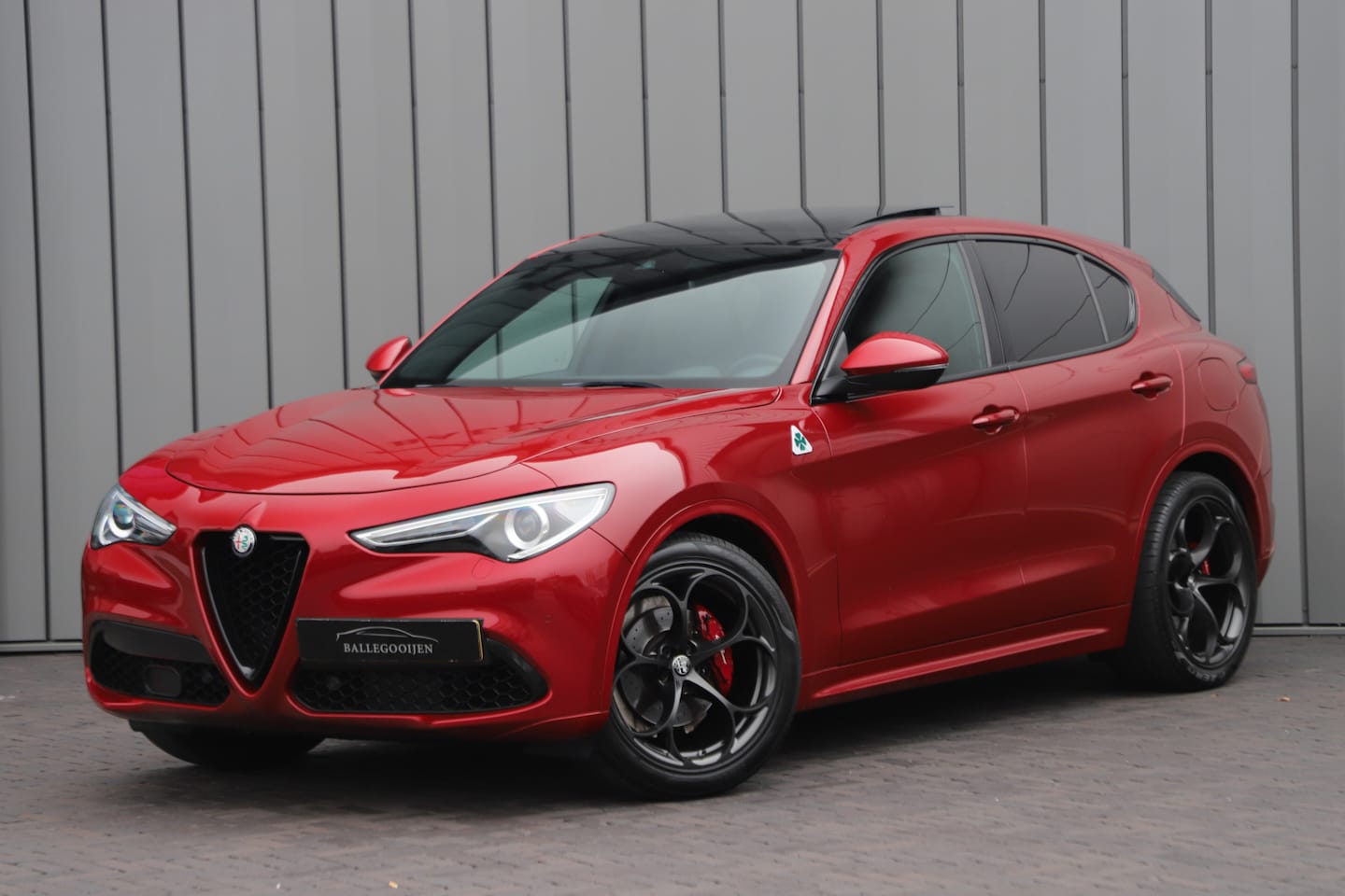 Alfa Romeo Stelvio - 2.0 T Q4 AWD Special Edition | 280PK | Pano | Keyless-go | Memory | Bi-xenon | Leder | Tre - AutoWereld.nl