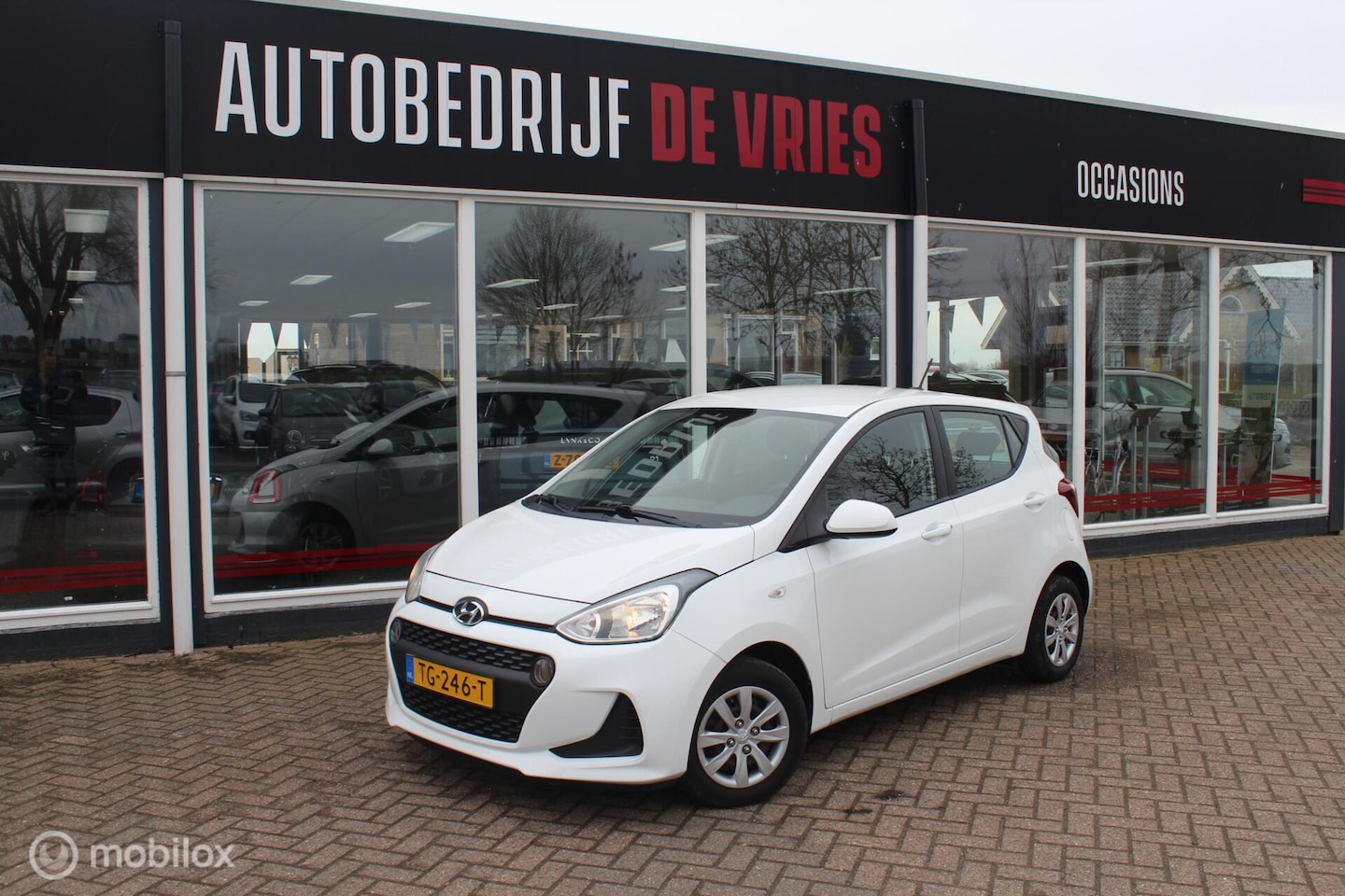 Hyundai i10 - 1.0i Comfort Airco/Cruise/Carplay/Navi/NAP - AutoWereld.nl