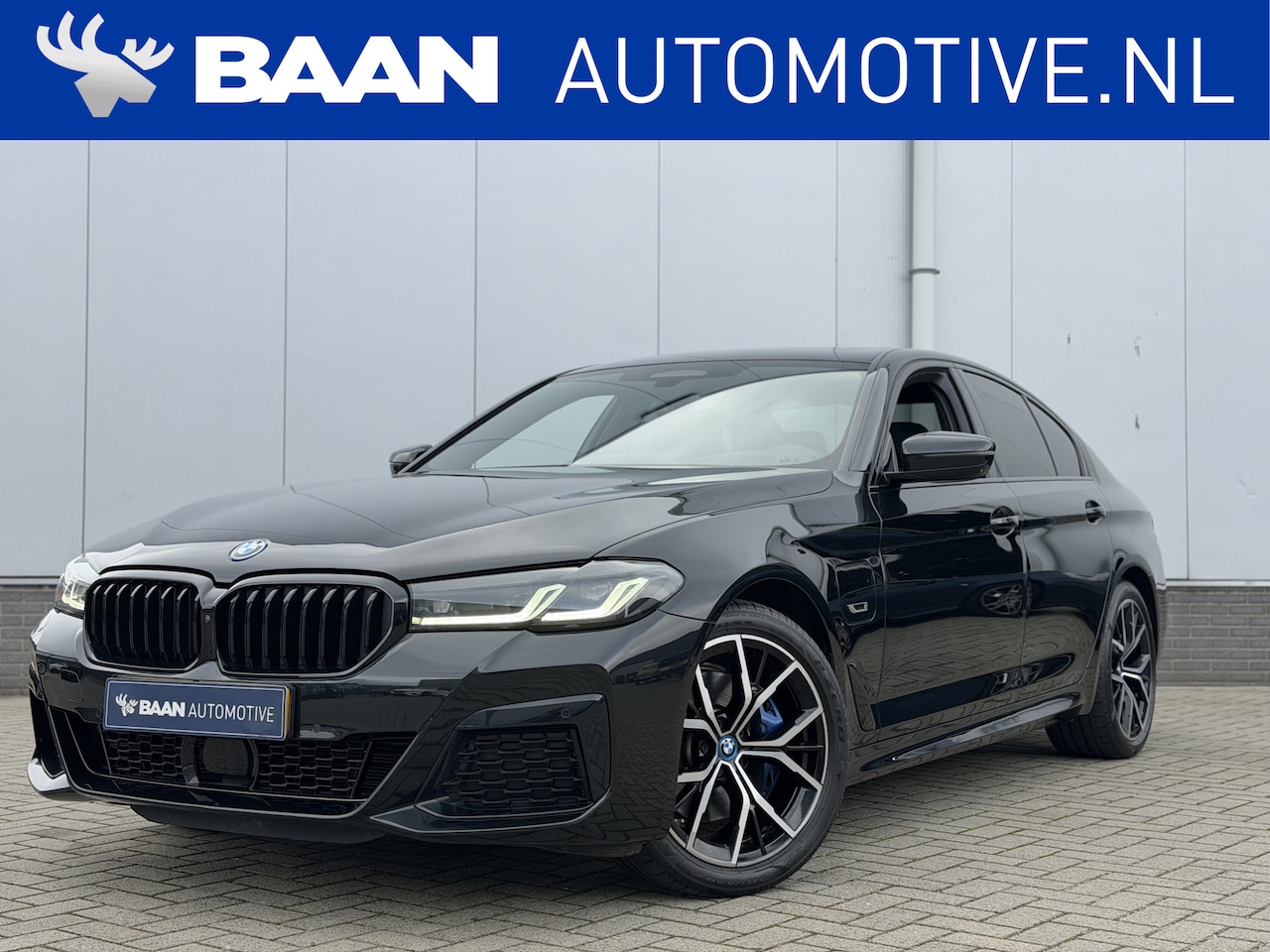 BMW 5-serie - 530e xDrive M-Sport Pro | M-stoelen | Harman/Kardon | Schuifdak | Adaptive | - AutoWereld.nl