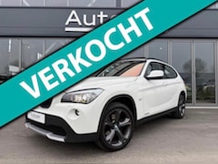 BMW X1 - SDrive18d Executive PANO Xenon Trekhaak Sportstoelen