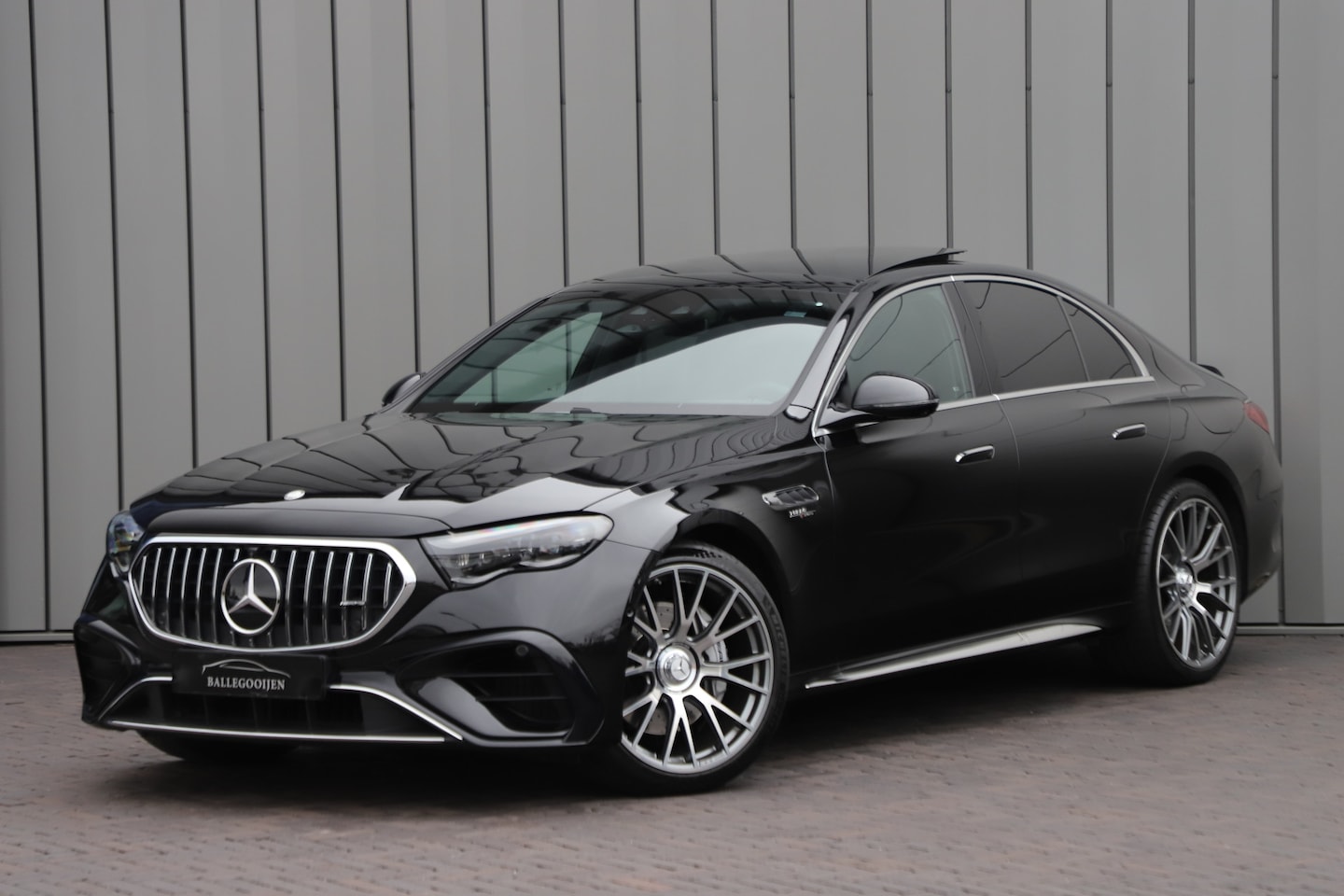 Mercedes-Benz E-klasse - AMG 53 4MATIC+ | 585PK | Massage | Hyperscreen | Head-up | Keyless-go | Distronic+ | Burme - AutoWereld.nl