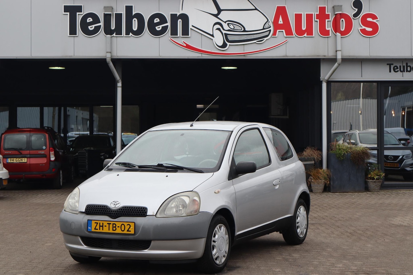 Toyota Yaris - 1.0-16V VVT-i Terra Radio cd speler, APK tot 31-10-2026 - AutoWereld.nl