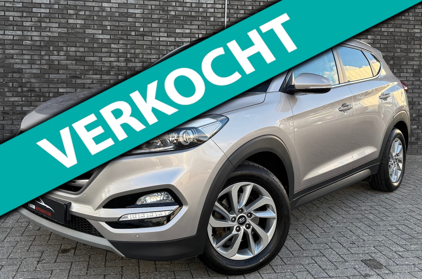 Hyundai Tucson - 1.6 T-GDi Premium 4WD Aut|Panorama|1600kg Trekgewicht|Camera|Leder|Topstaat - AutoWereld.nl