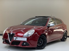 Alfa Romeo Giulietta - 1.4 T Distinctive, 170Pk, 2011, Panoramadak, Volledig leder, Apple carplay, Climate contro