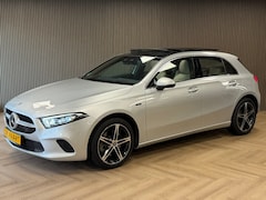 Mercedes-Benz A-klasse - 250e PLUG-IN Business Luxury AUT. PANORAMADAK CAMERA CRUISE SFEERVERLICHTING KEYLESS-GO ST