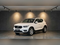 Volvo XC40 - T3 Momentum Pro 163PK Automaat | Pano | Carplay | Camera