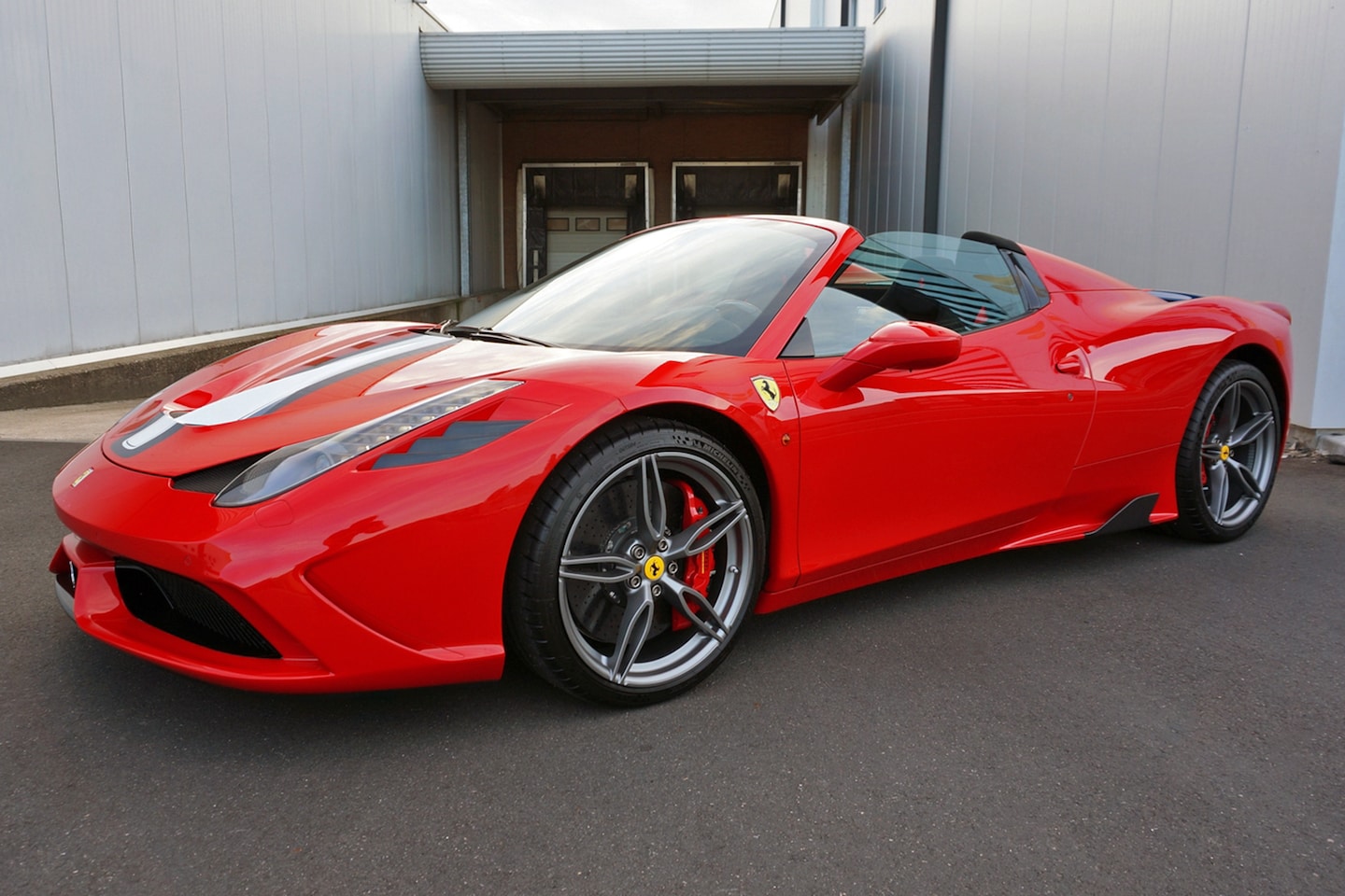 Ferrari 458 - Speciale Aperta - Rosso Corsa - 1 of 499 - AutoWereld.nl