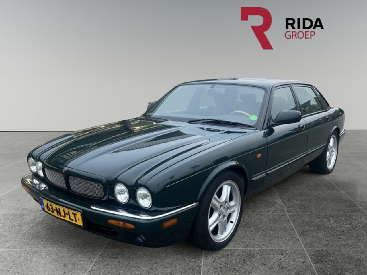 Jaguar XJR - 4.0 V8 Supercharged | trekhaak - AutoWereld.nl