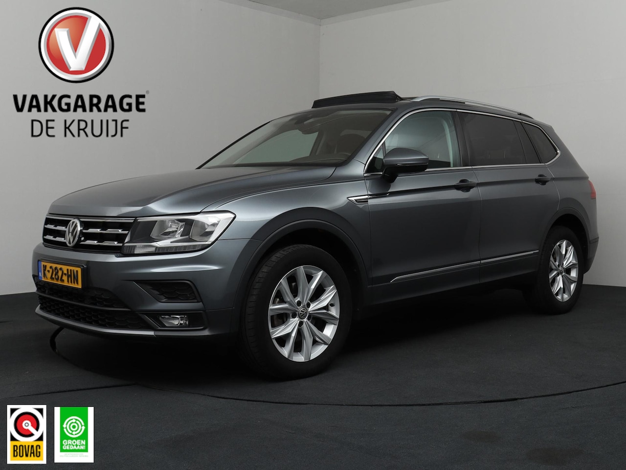 Volkswagen Tiguan Allspace - 1.5 TSI Comfortline Business 7p. | Adaptief Cruise Control! | Panoramadak! | Navigatie! - AutoWereld.nl