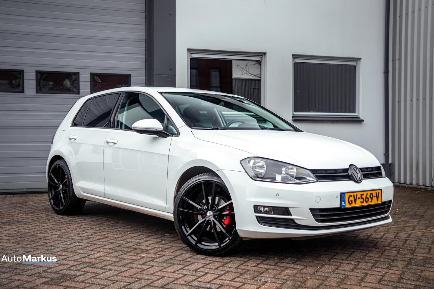 Volkswagen Golf - 1.2 TSI Business Edition|19”|Camera|Cruise|Sportstoelen - AutoWereld.nl