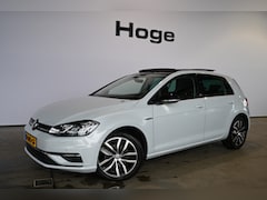 Volkswagen Golf - 1.5 TSI R-Line Automaat Apple CarPlay Navigatie Panormadak Stoelverwarming Virtual Cockpit