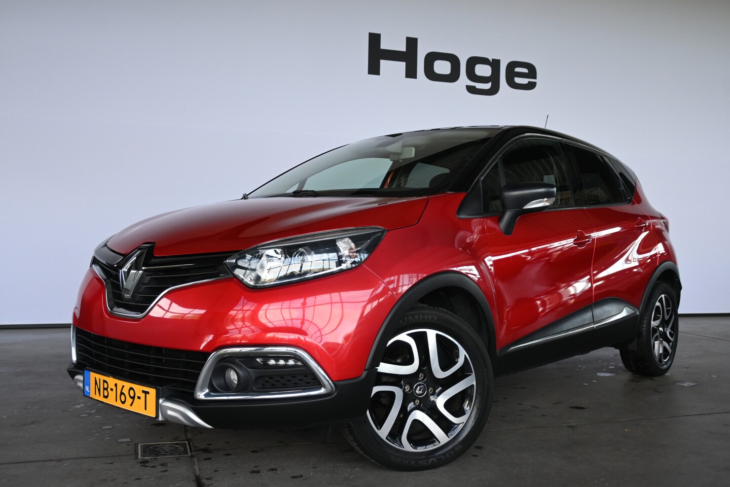 Renault Captur - 0.9 TCe Xmod Clima Navigatie Stoelverwarming Goed Onderhouden! Inruil Mogelijk! - AutoWereld.nl