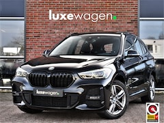 BMW X1 - xDrive25e M-Sport Pano El-zetels Camera Carplay El-klep Shadowline