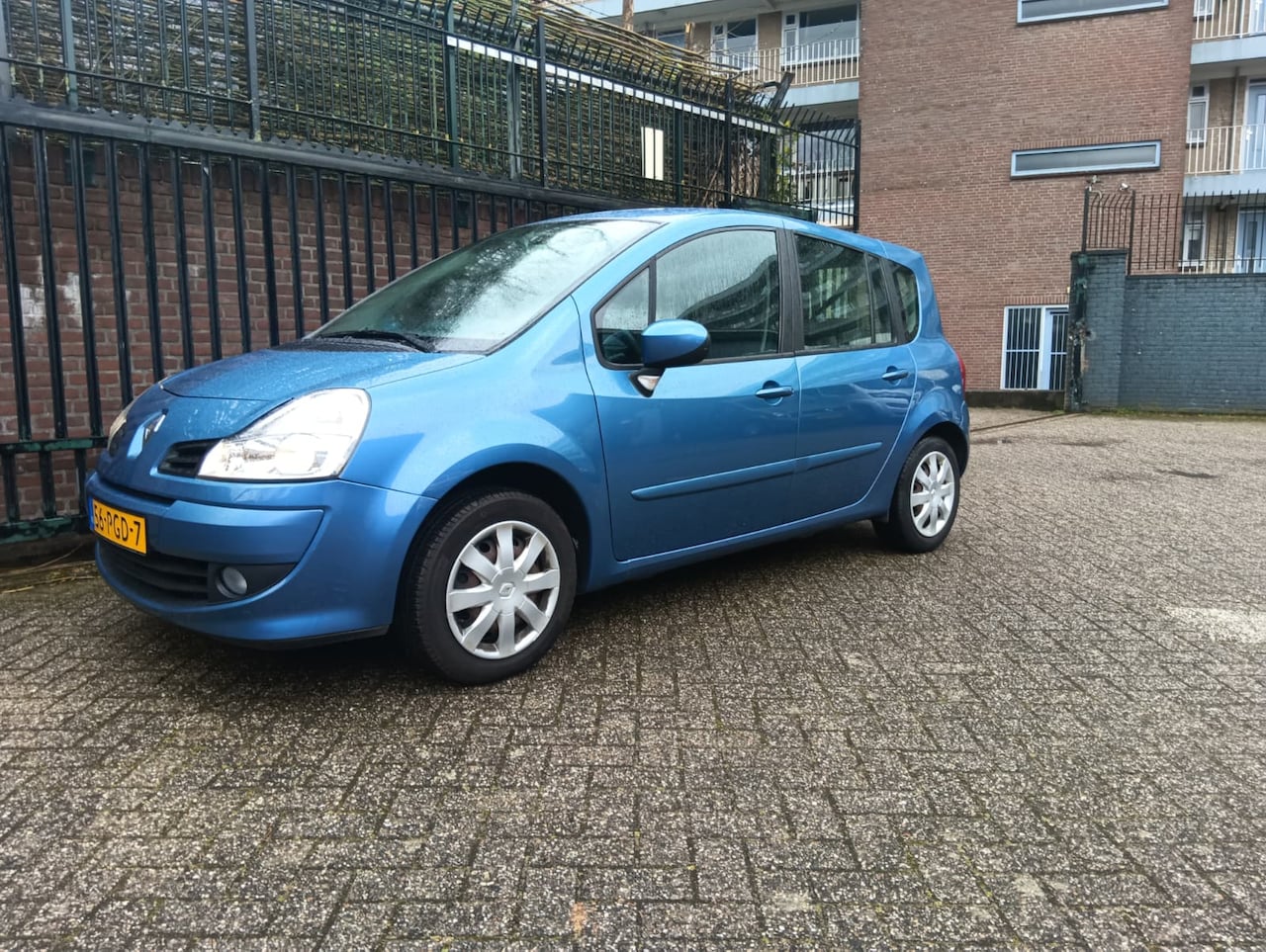 Renault Grand Modus - 1.2 TCE Dynamique Met een APK tot April 2027 en een NAP. - AutoWereld.nl