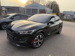 Ford Mustang Mach-E - Extended First Edition AWD 98 kWh Panorama, Navi, Winter pack BOMVOL