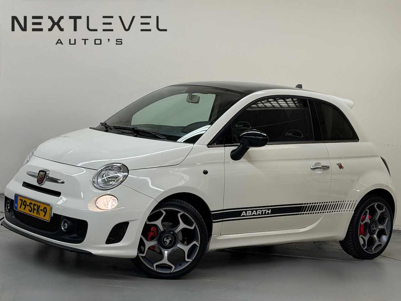 Fiat 500 Abarth - 1.2 Lounge AbarthLook Panorama Navi - AutoWereld.nl