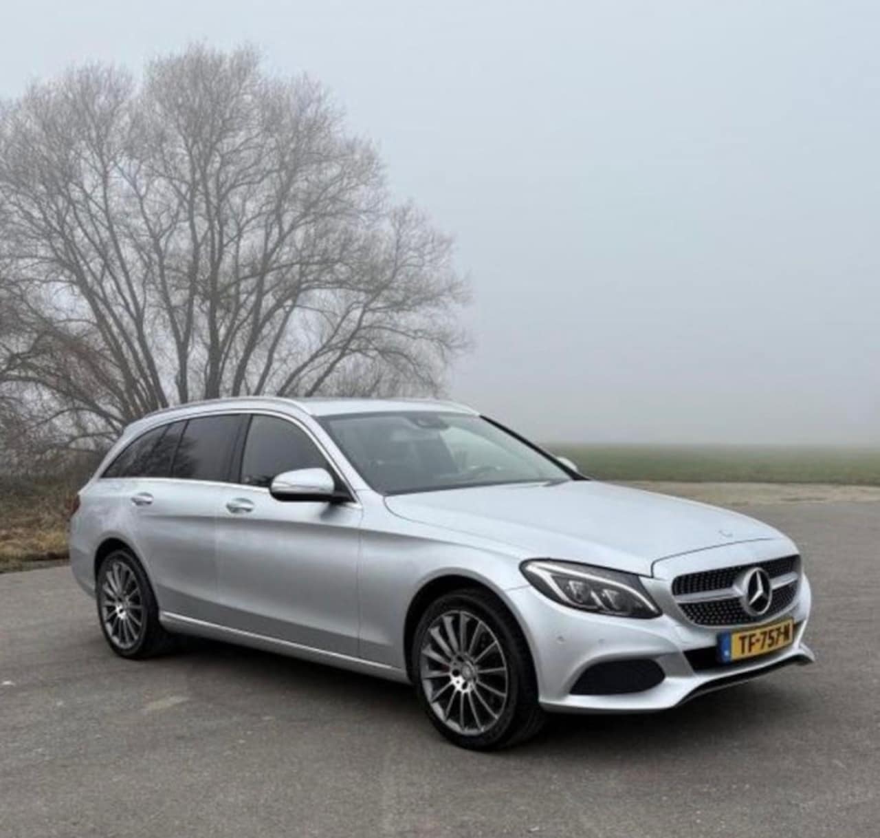 Mercedes-Benz C-klasse - 180 AUTOMAAT Trekhaak Stoelverw Hout - AutoWereld.nl