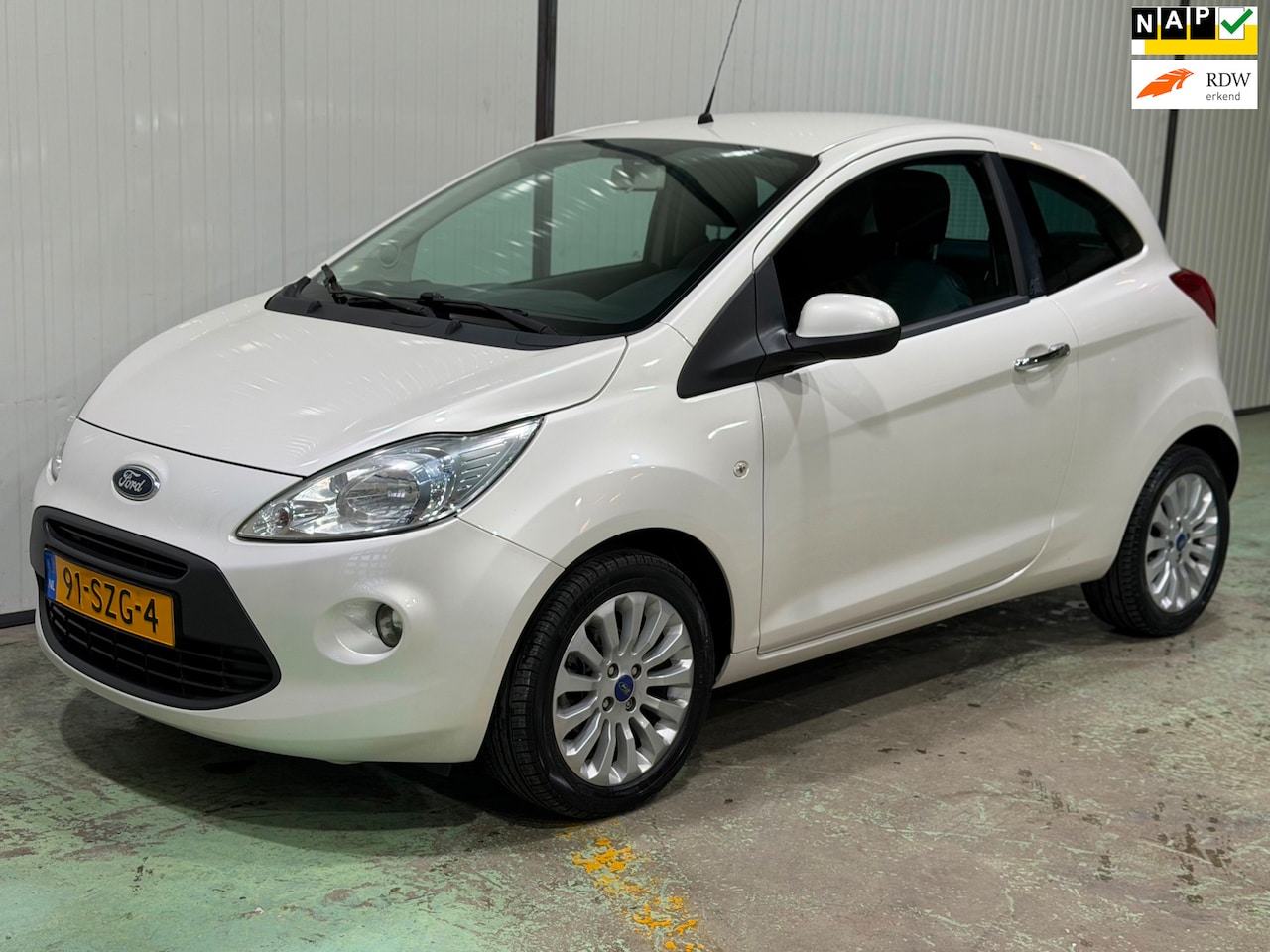 Ford Ka - 1.2 Titanium X start/stop NETTE STAAT - APPLE/ANDROID PLAY - NWE APK - AIRCO! - AutoWereld.nl
