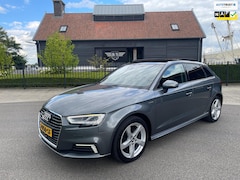 Audi A3 Sportback - 1.4 e-tron Sport Panoramadak Led-Xenon Navi Matrixlampen