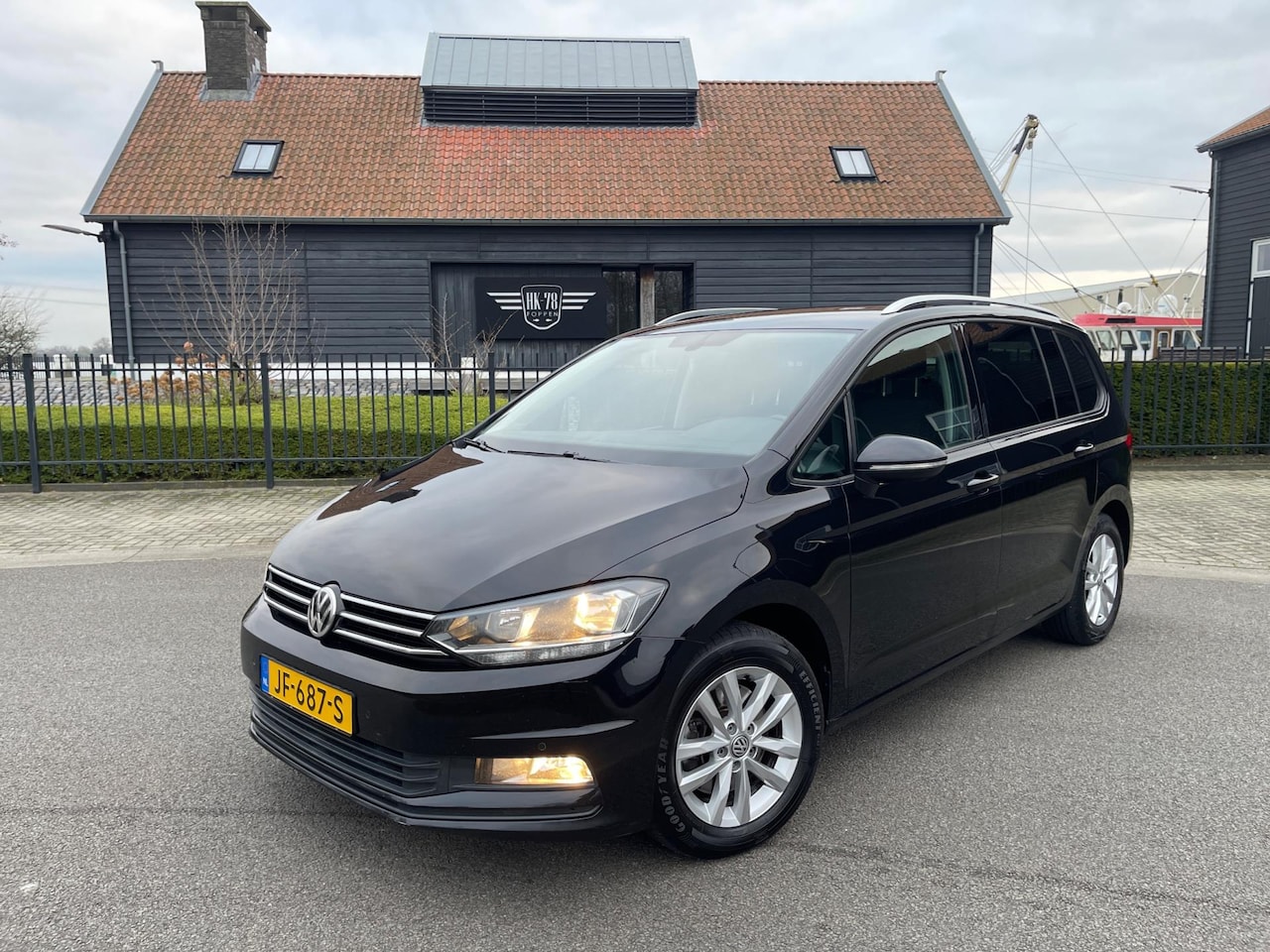 Volkswagen Touran - 1.2 TSI Highline 7-PERSOONS AIRCO/ECC NAVIGATIE PDC LM VELGEN - AutoWereld.nl