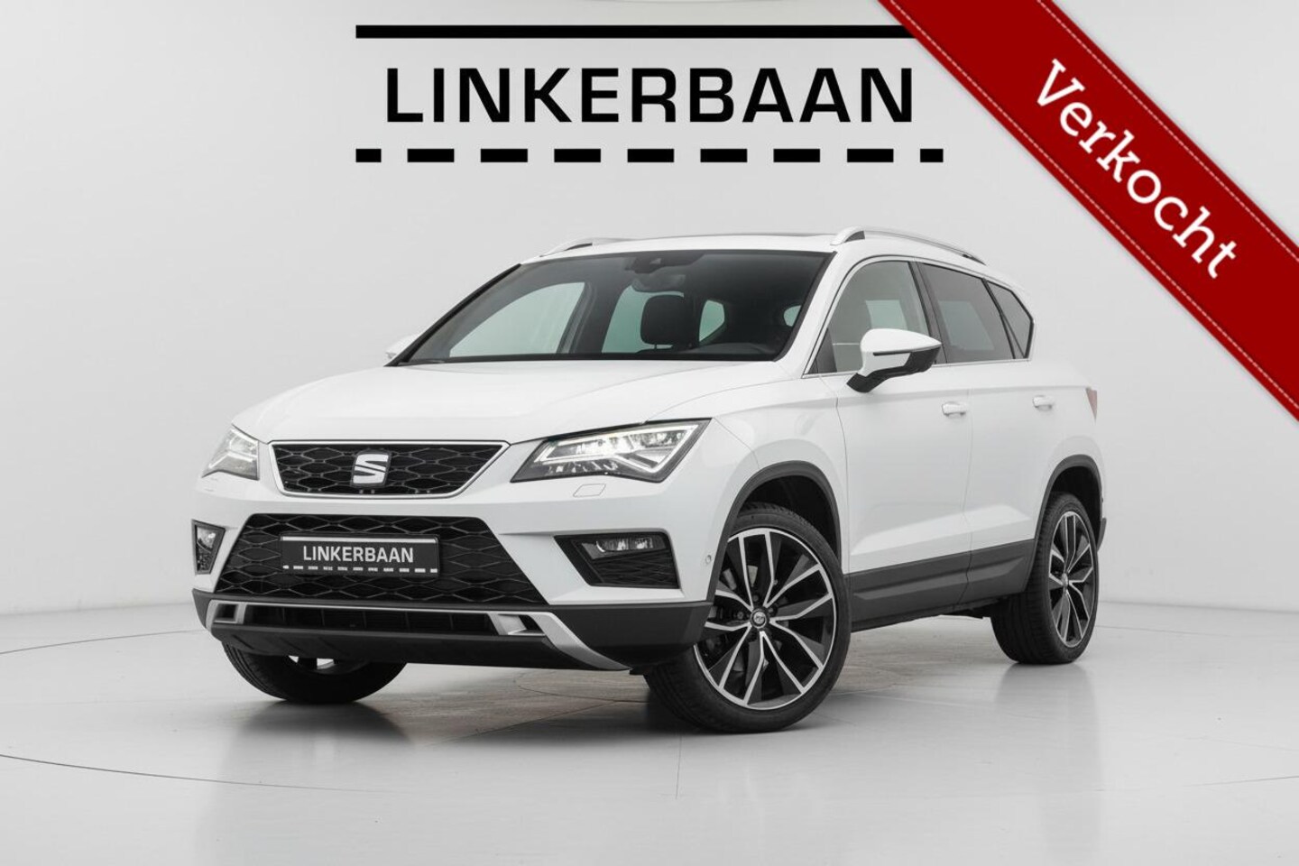 SEAT Ateca - 1.5 TSI Xcellence Business Intense | Panodak | Leder | LED | ACC | 19 inch | - AutoWereld.nl