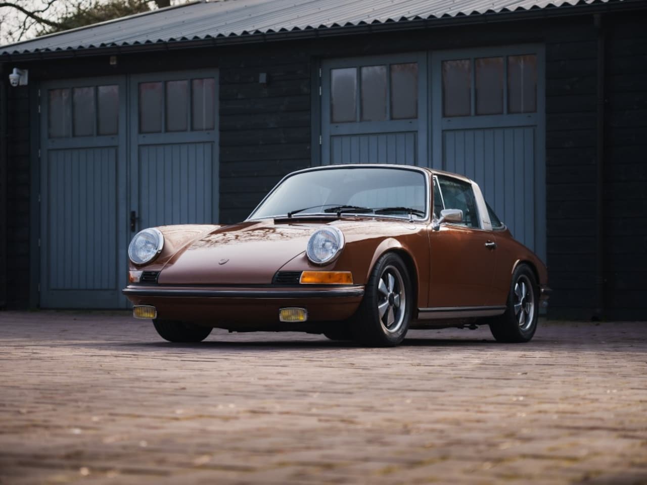 Porsche 911 Targa - 2.4 T Oiklappe Targa Sepia brown - AutoWereld.nl