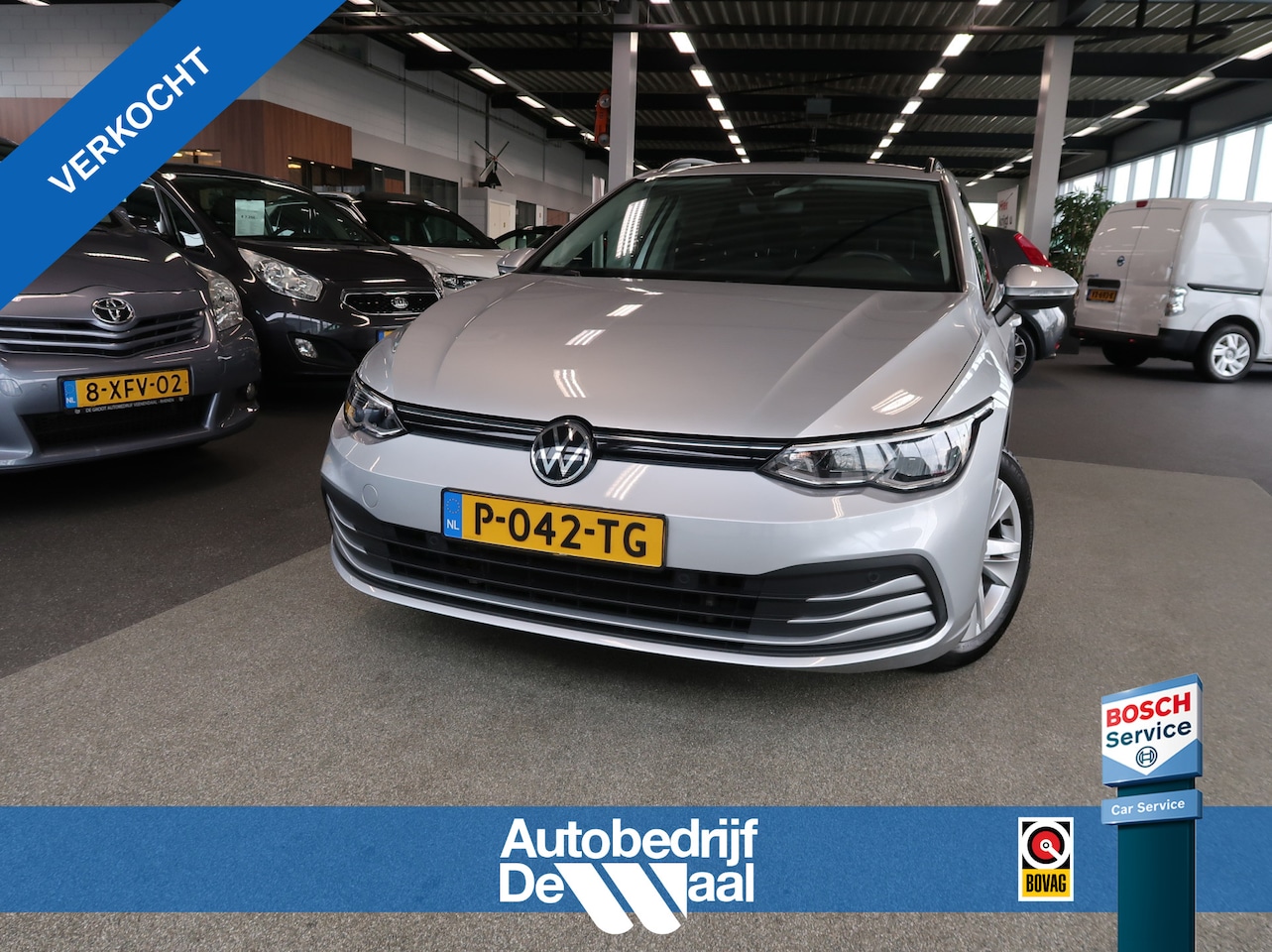 Volkswagen Golf Variant - 1.0 eTSI 110pk DSG VIRTUAL/SFEER/CARPLAY/NAVI/PDC/WINTERPACK - AutoWereld.nl