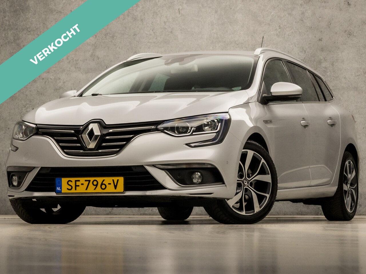 Renault Mégane Estate - 1.2 TCe Bose Sport (APPLE CARPLAY, GROOT NAVI, BOSE AUDIO, LEDER, CAMERA, KEYLESS, SFEERVE - AutoWereld.nl