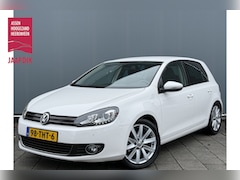 Volkswagen Golf - BWJ 2012 | 1.4 TSI 123PK Highline AUTOMAAT | TREKHAAK | CLIMA | NAVI | XENON | SPORTSTOELE