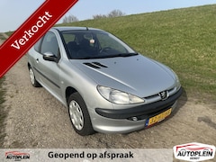 Peugeot 206 - 1.4 XT AUTOMAAT