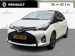 Toyota Yaris - 1.5 Hybrid Dynamic Bi-Tone - Trekhaak / Stoelverwarming / Camera
