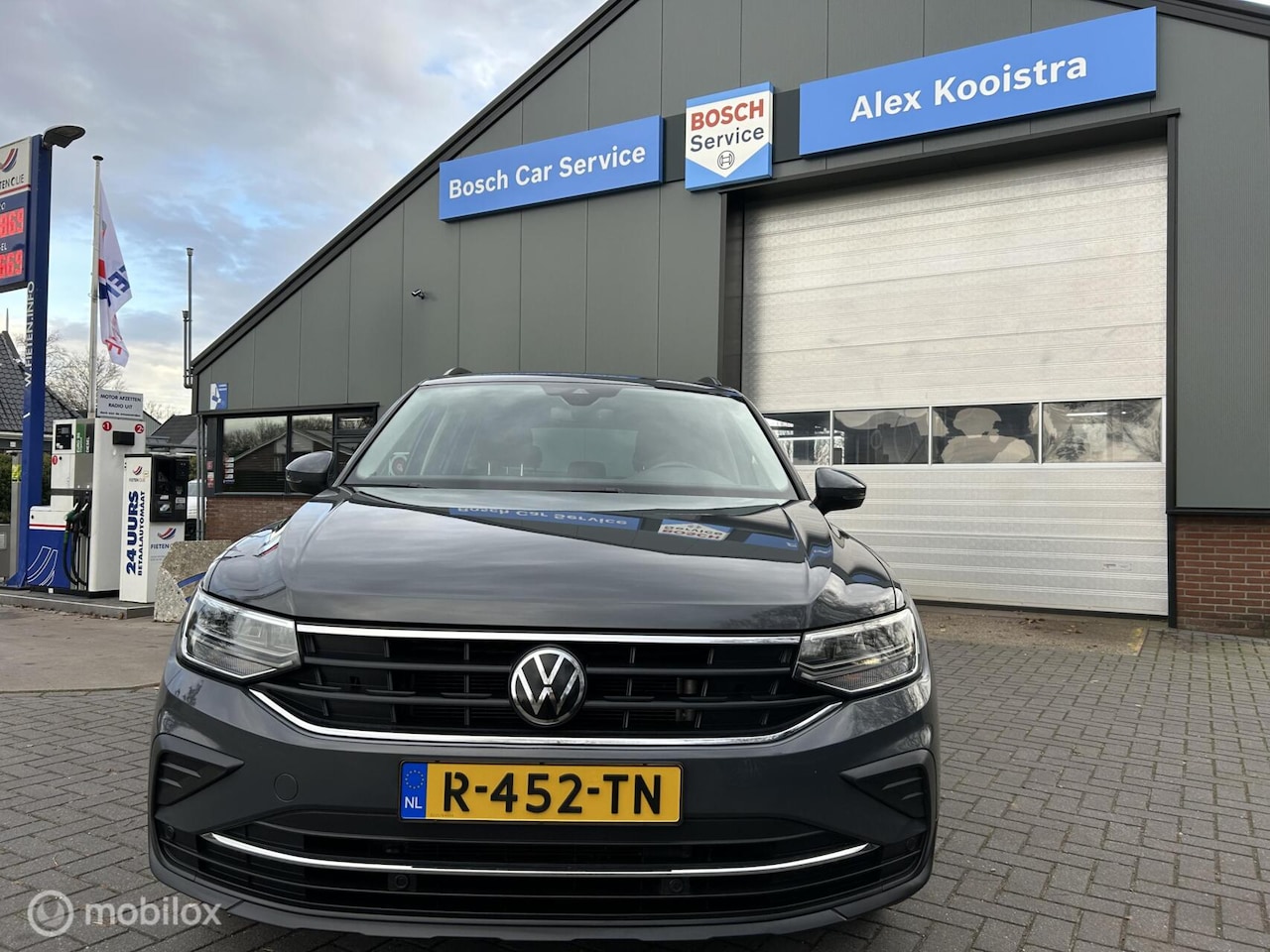 Volkswagen Tiguan - 1.5 TSI Life Business 1.5 TSI Life Business - AutoWereld.nl