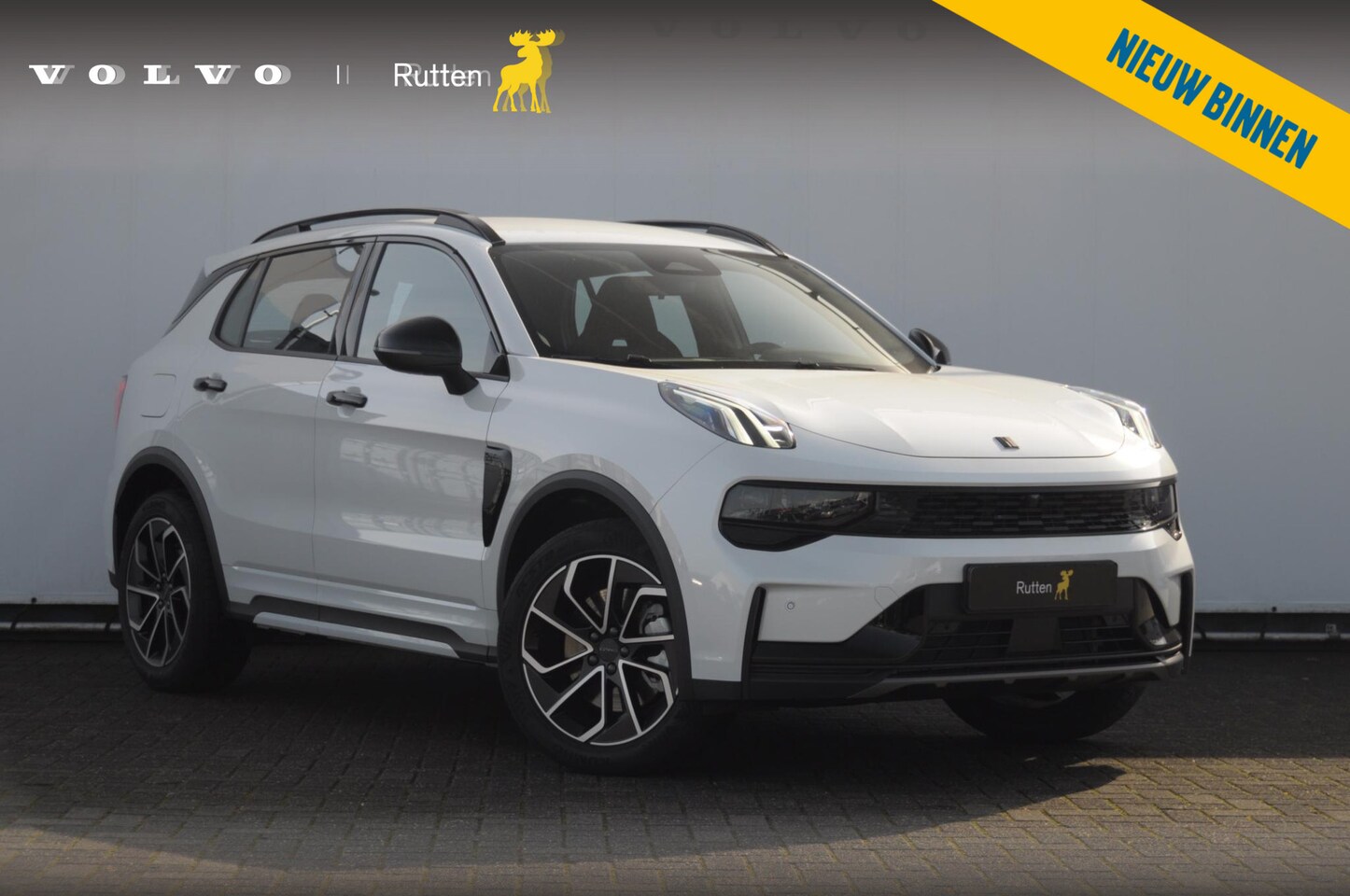 Lynk & Co 01 - 276PK Automaat Core / Adaptieve cruise control / Stoel - en stuurwielverwarming / Parkeers - AutoWereld.nl