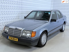 Mercedes-Benz 200-500 (W124) - 300 E Automaat Schuifdak Airco Leer Radio/cd