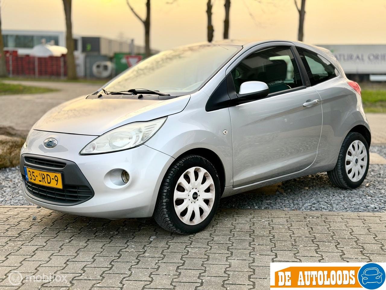 Ford Ka - 1.2 Titanium | Apk 1-2027 | NAP | Trekhaak | Netjes - AutoWereld.nl