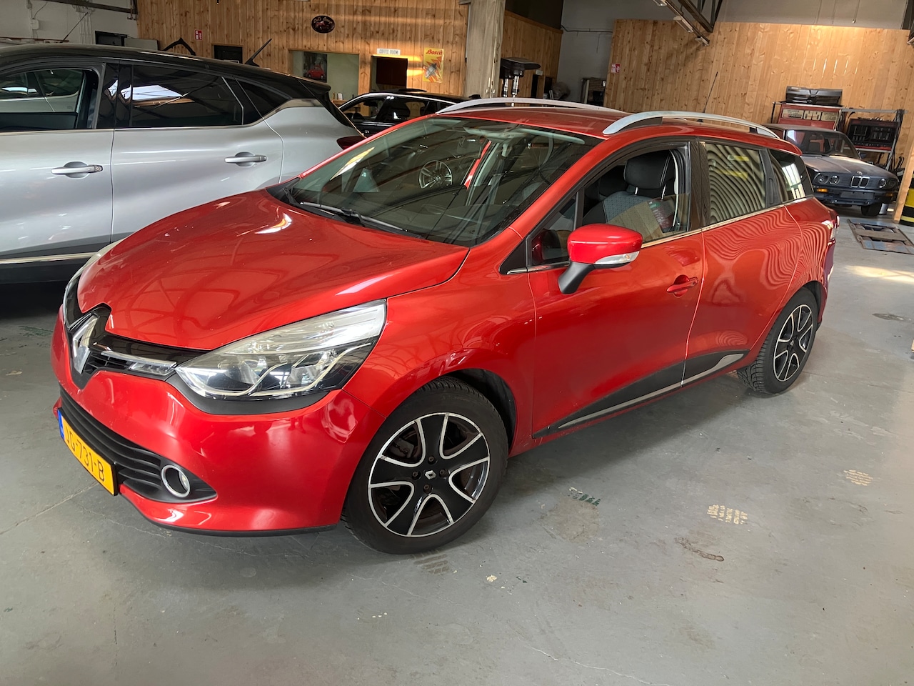 Renault Clio Estate - 0.9 TCe Dynamique Station, Navigatie, Airco, zgan 4 seizoensbanden, nw apk, Aktie! - AutoWereld.nl