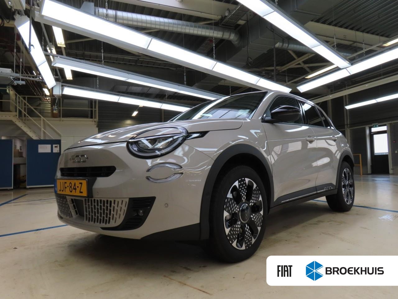 Fiat 600 - 1.2 Hybrid La Prima 145pk 8 Jaar Garantie! | Massage | Elektr. Stoelen | Elektr. Achterkle - AutoWereld.nl