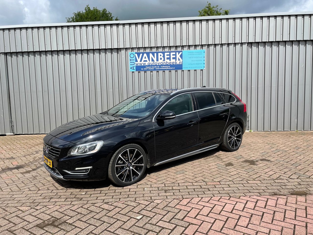 Volvo V60 - 2.4 D6 AWD Plug-In Hybrid Summum 2.4 D6 AWD Plug-In Hybrid Summum - AutoWereld.nl